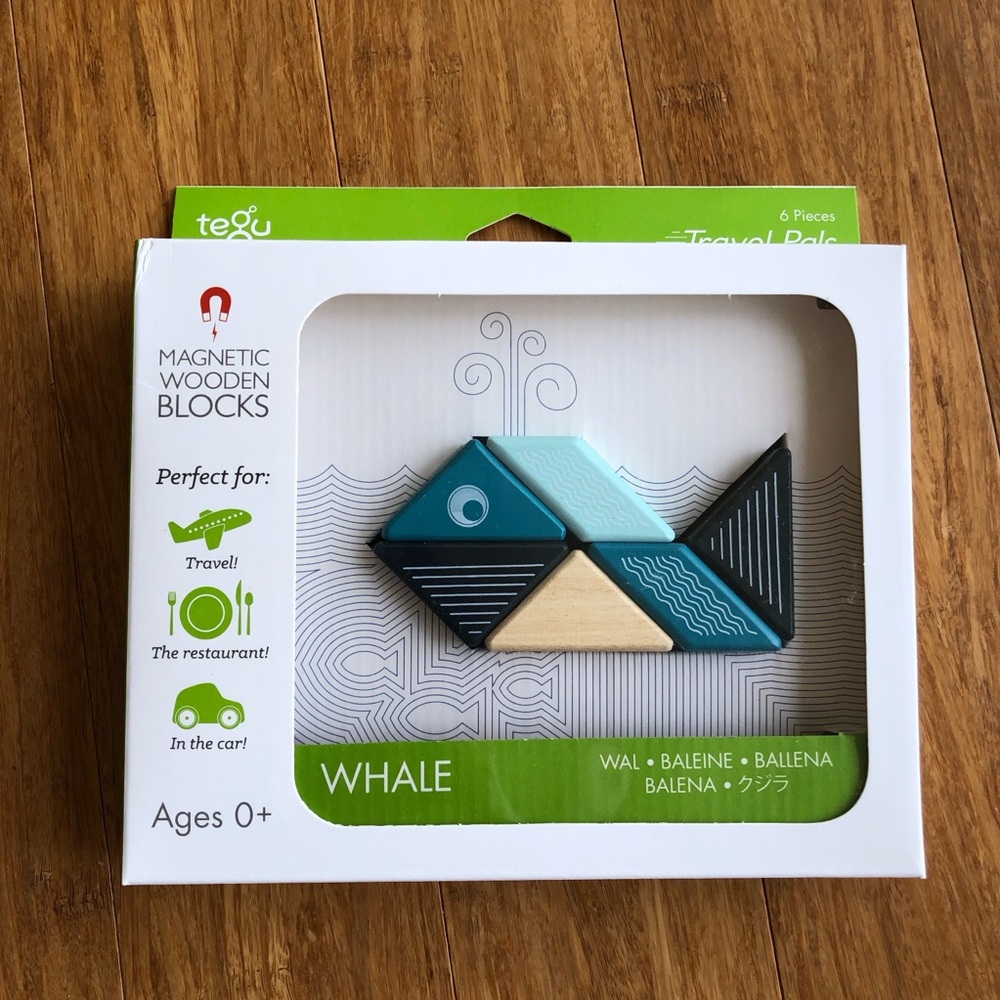 NIB Tegu Travel Pals Whale